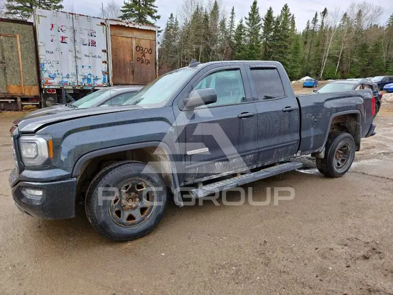 2018 GMC Sierra photo