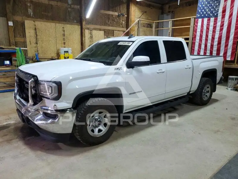 2018 GMC Sierra photo