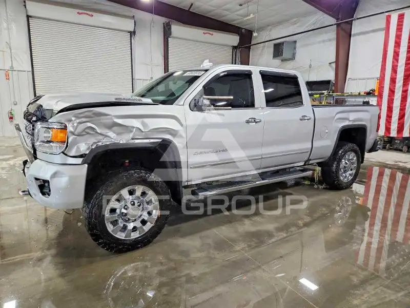 2018 GMC Sierra фото