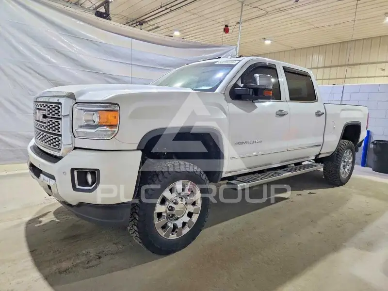 2018 GMC Sierra photo