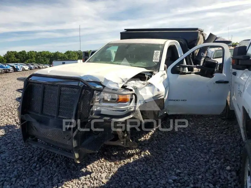 2018 GMC Sierra photo