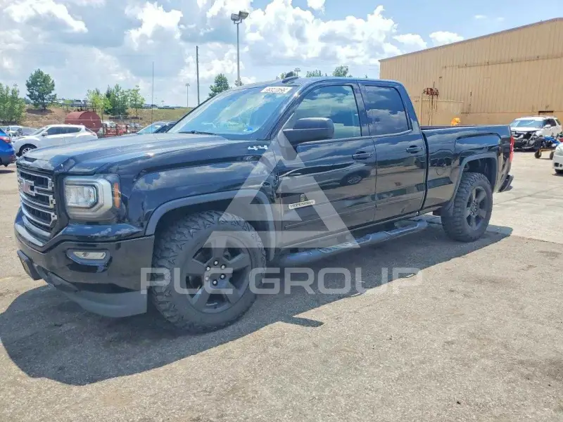 2018 GMC Sierra photo