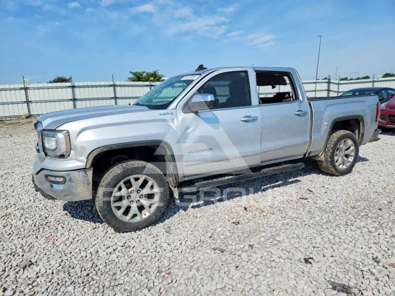 2018 GMC Sierra photo