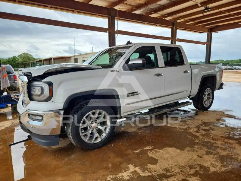 2018 GMC Sierra photo
