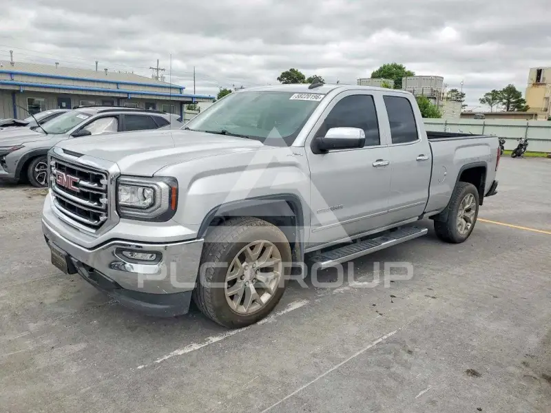 2018 GMC Sierra photo