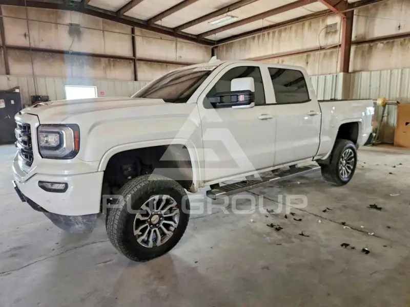 2018 GMC Sierra photo