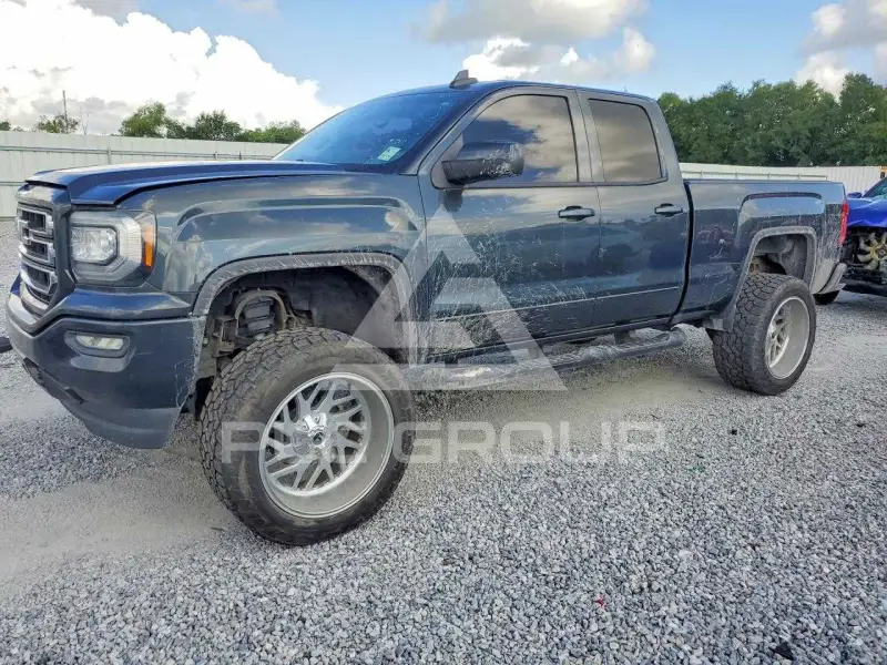 2018 GMC Sierra фото
