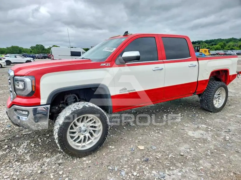 2018 GMC Sierra photo