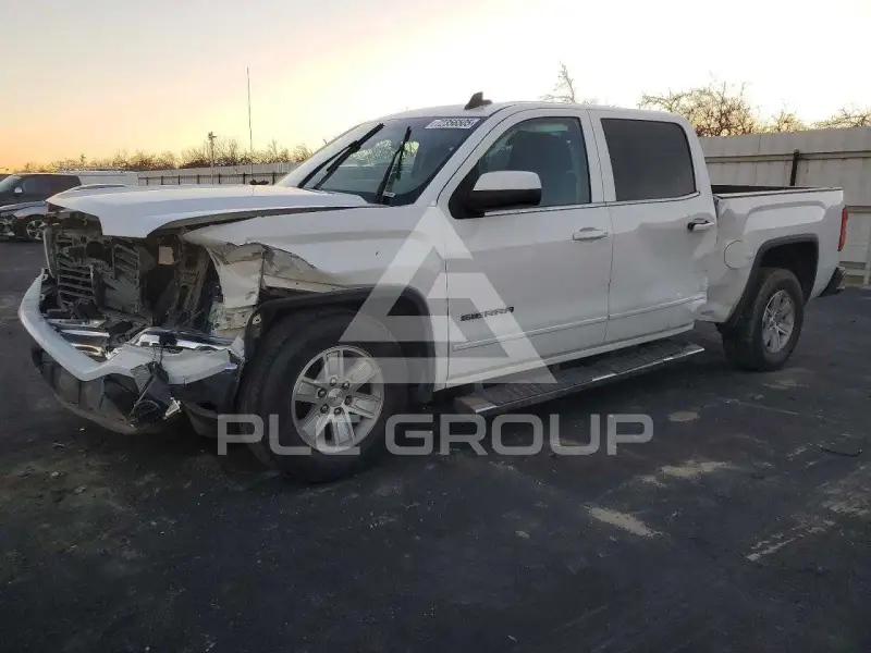 2018 GMC Sierra photo