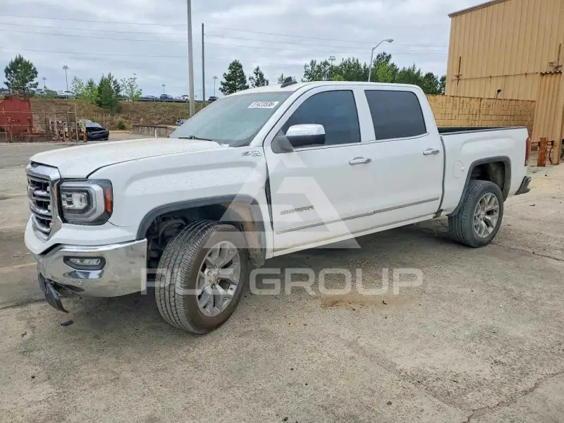 2018 GMC Sierra photo