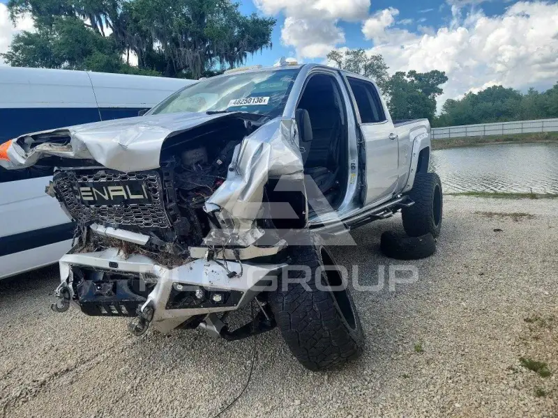 2018 GMC Sierra фото