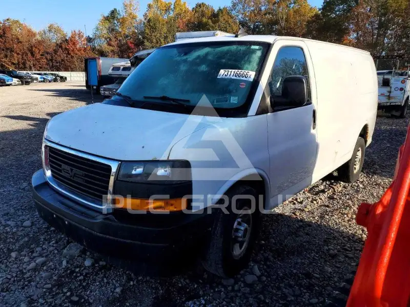2018 GMC Savana фото