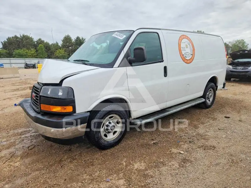 2018 GMC Savana фото