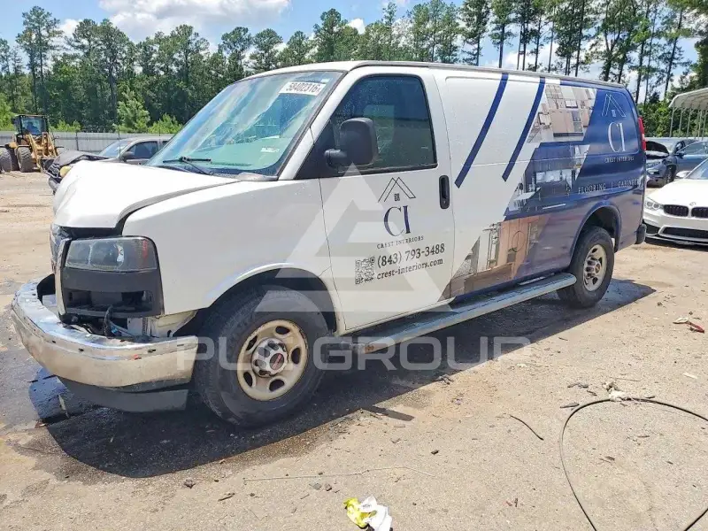 2018 GMC Savana photo