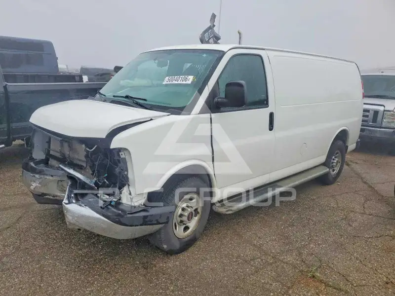 2018 GMC Savana фото