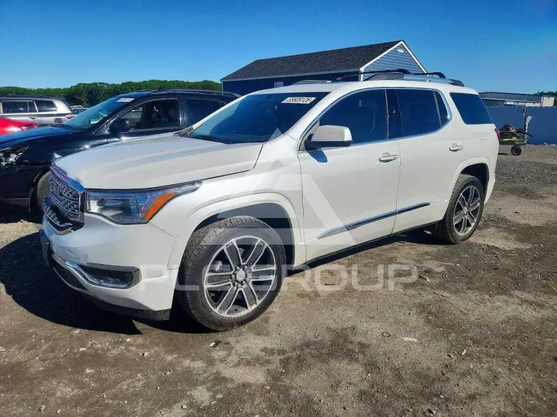 2018 GMC ACADIA photo