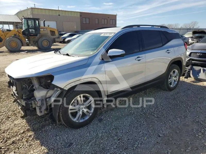 2018 GMC TERRAIN photo