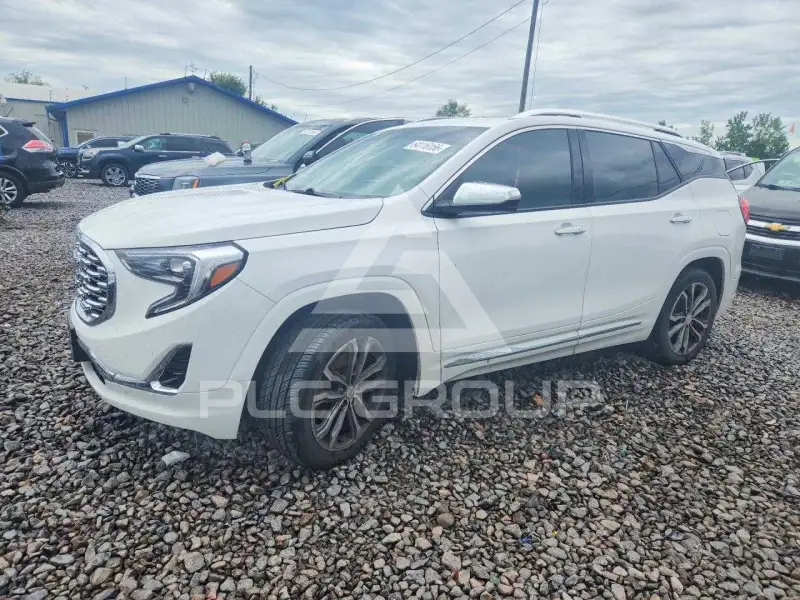 2018 GMC TERRAIN photo