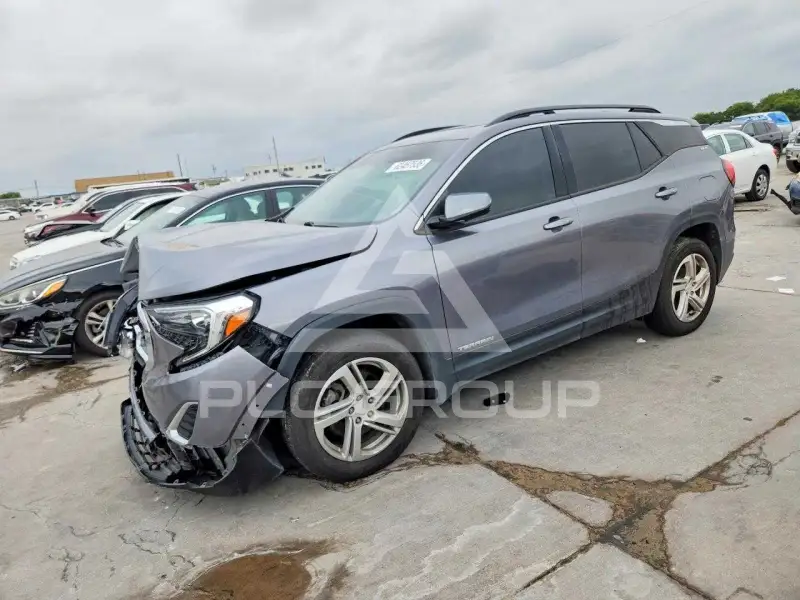 2018 GMC TERRAIN photo