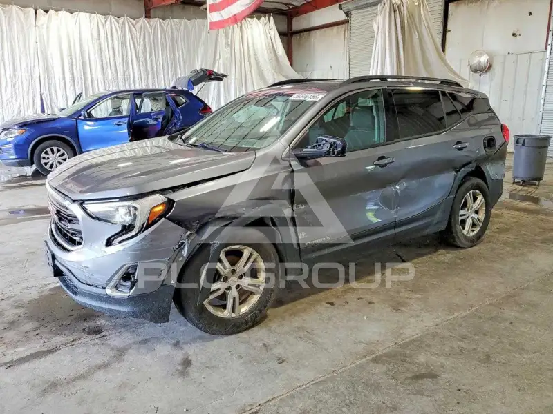 2018 GMC TERRAIN photo