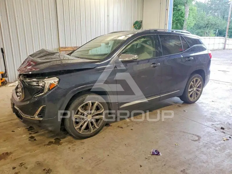 2018 GMC TERRAIN photo