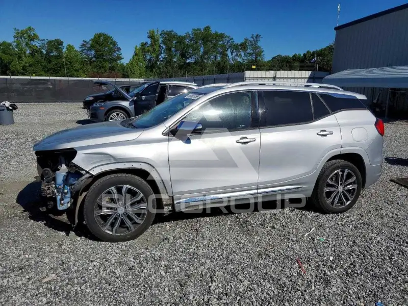 2018 GMC TERRAIN фото