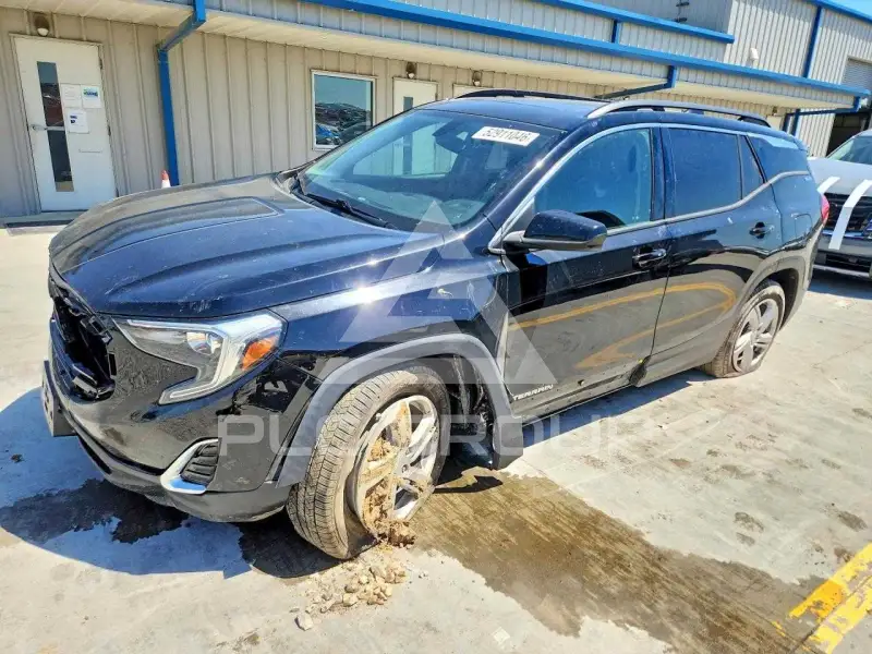 2018 GMC TERRAIN photo