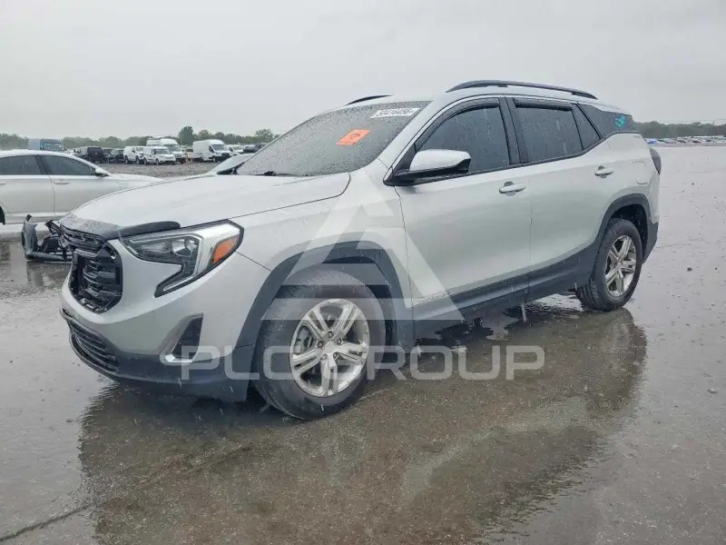 2018 GMC TERRAIN photo