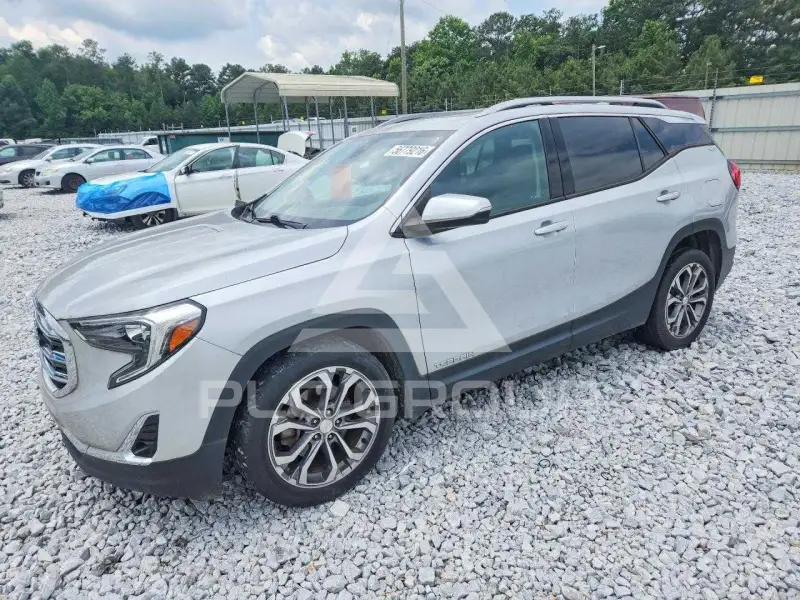 2018 GMC TERRAIN photo