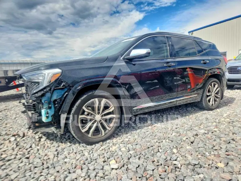 2018 GMC TERRAIN photo