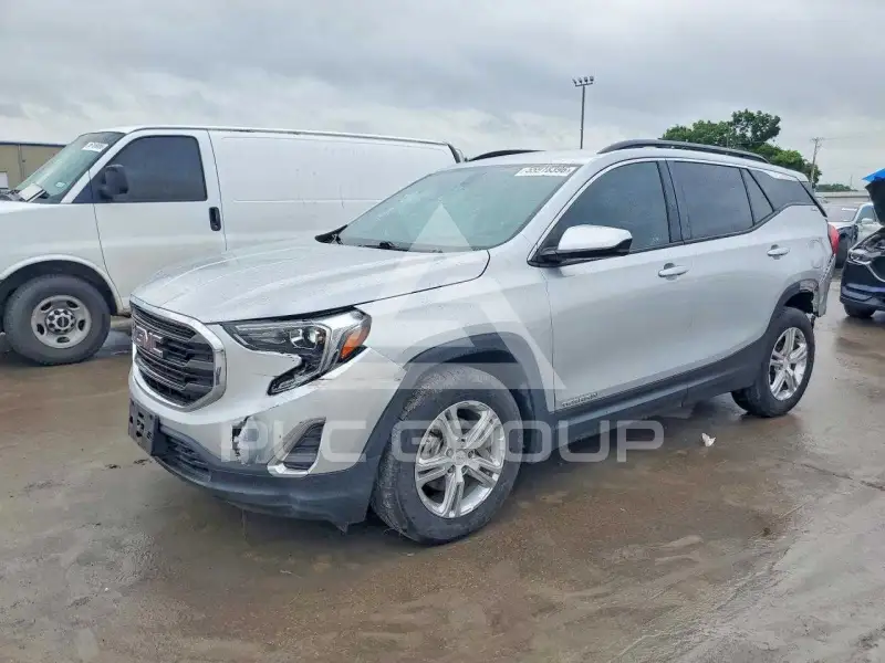 2018 GMC TERRAIN photo