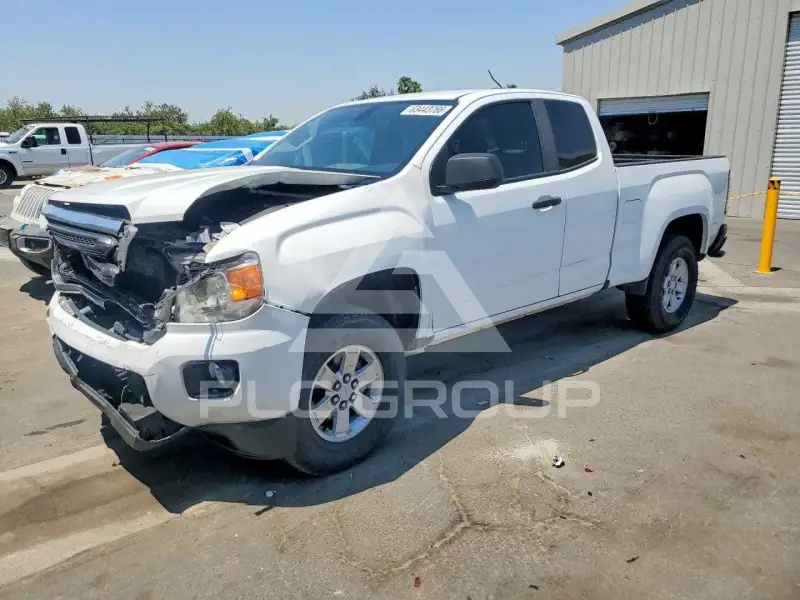 2018 GMC CANYON photo