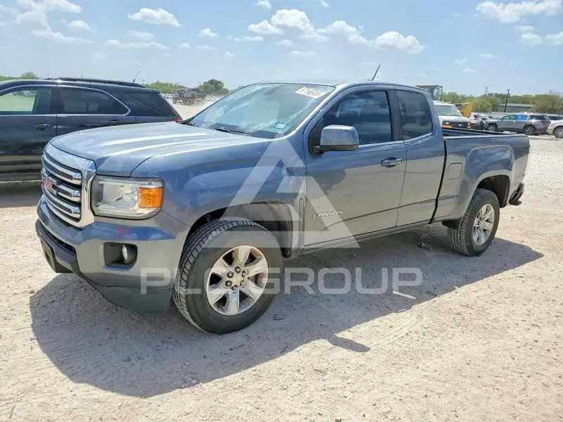 2018 GMC CANYON photo