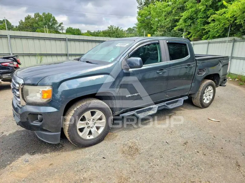 2018 GMC CANYON photo