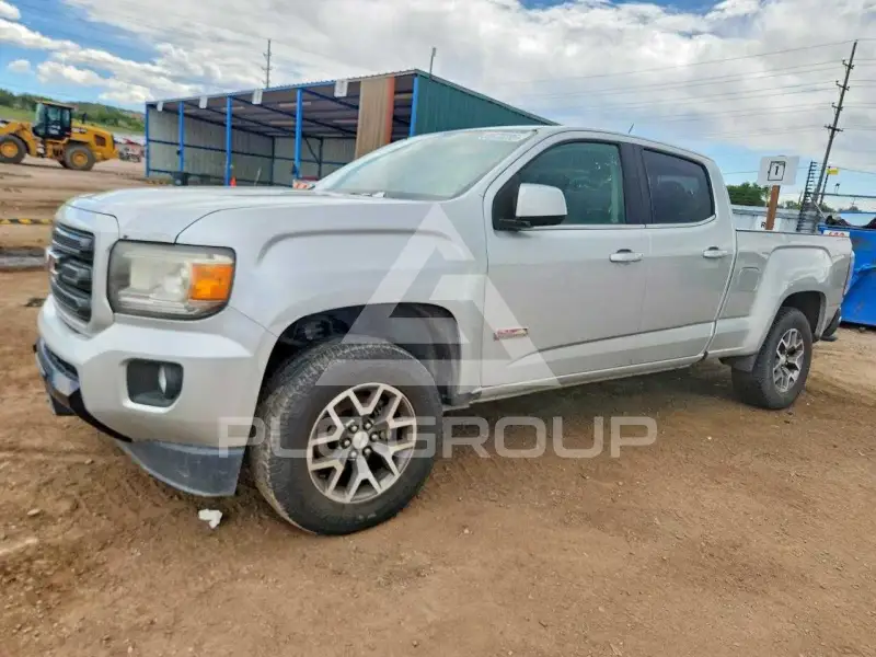 2018 GMC CANYON photo