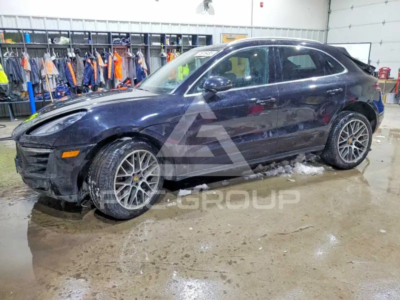 2018 Porsche MACAN photo