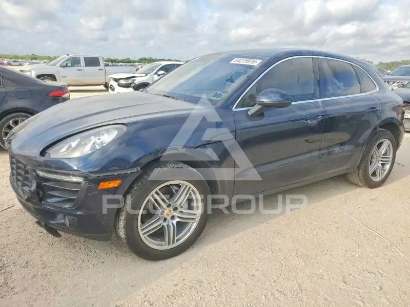 2018 Porsche MACAN photo