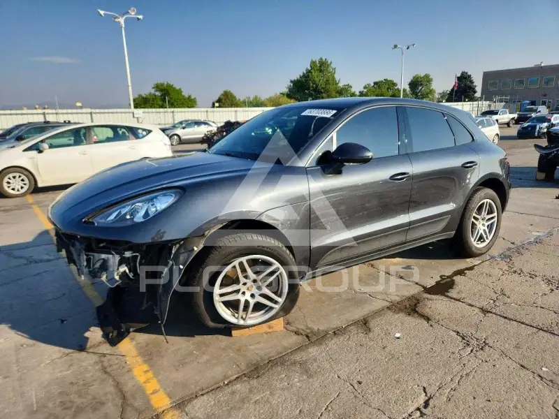 2018 Porsche MACAN photo