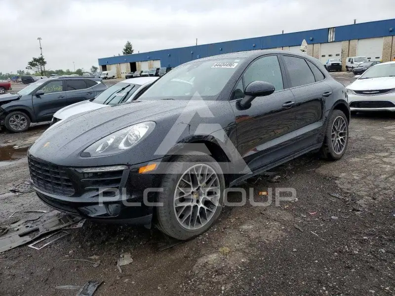 2018 Porsche MACAN photo