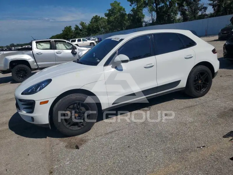 2018 Porsche MACAN photo