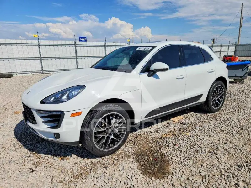 2018 Porsche MACAN photo