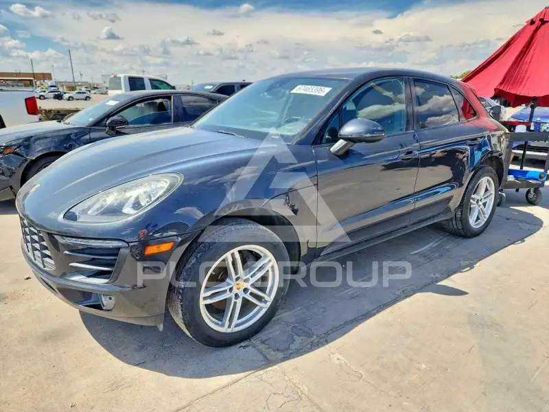 2018 Porsche MACAN photo