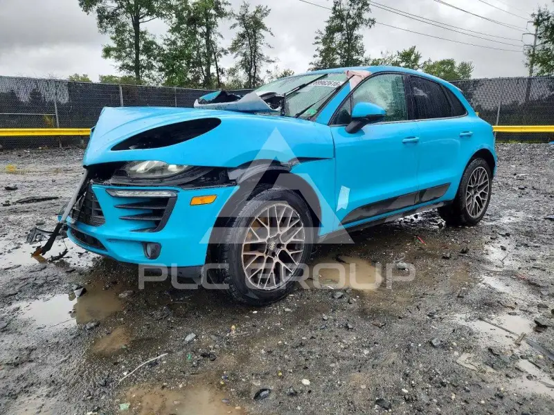 2018 Porsche MACAN photo