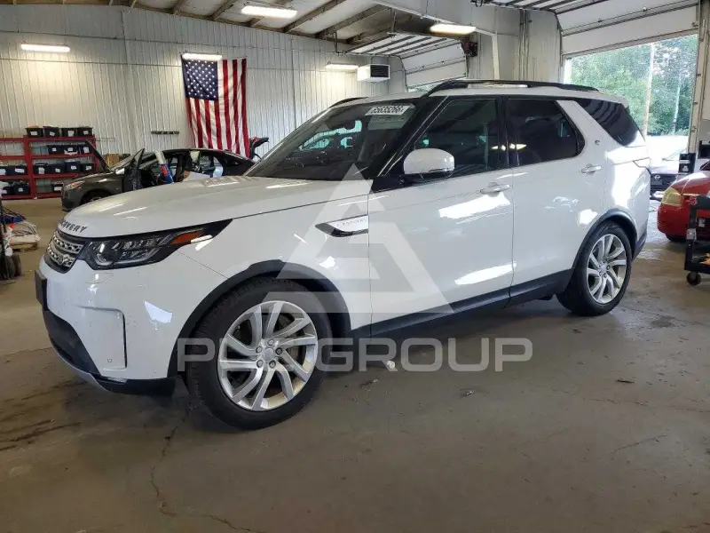 2018 Land Rover Discovery photo