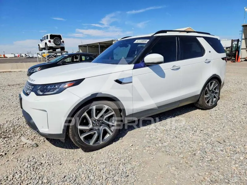 2018 Land Rover Discovery photo