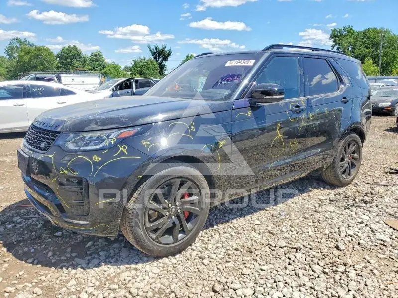 2018 Land Rover Discovery photo