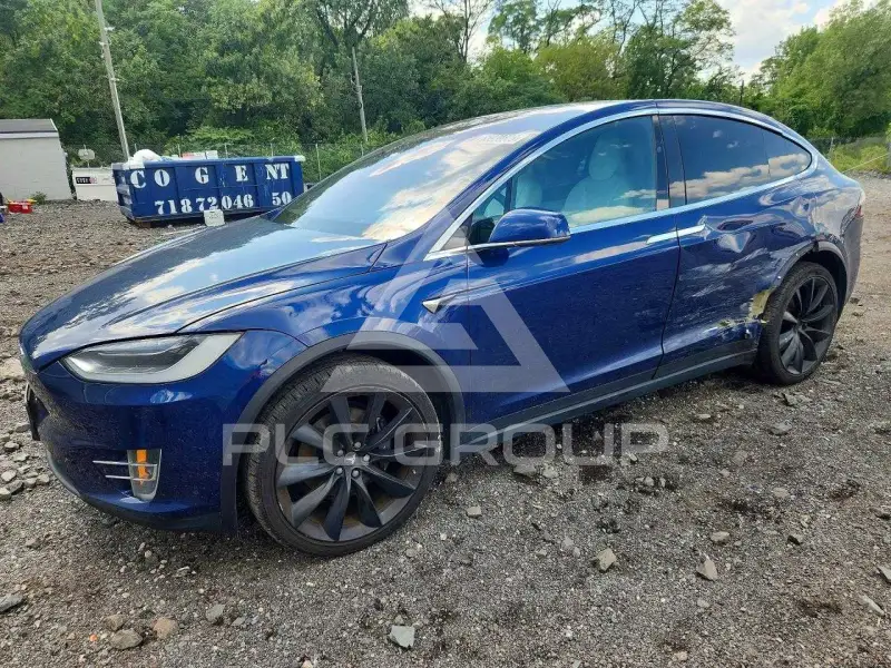 2018 Tesla Model X фото