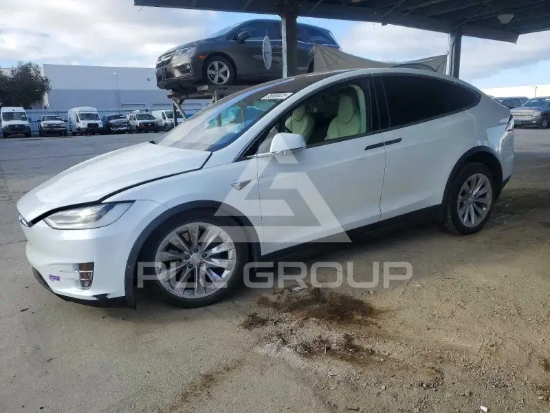 2018 Tesla Model X фото