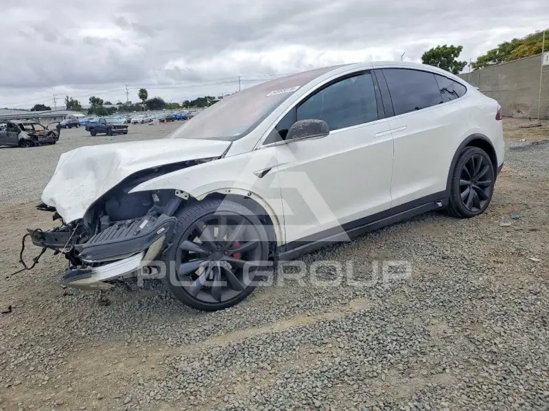 2018 Tesla Model X фото