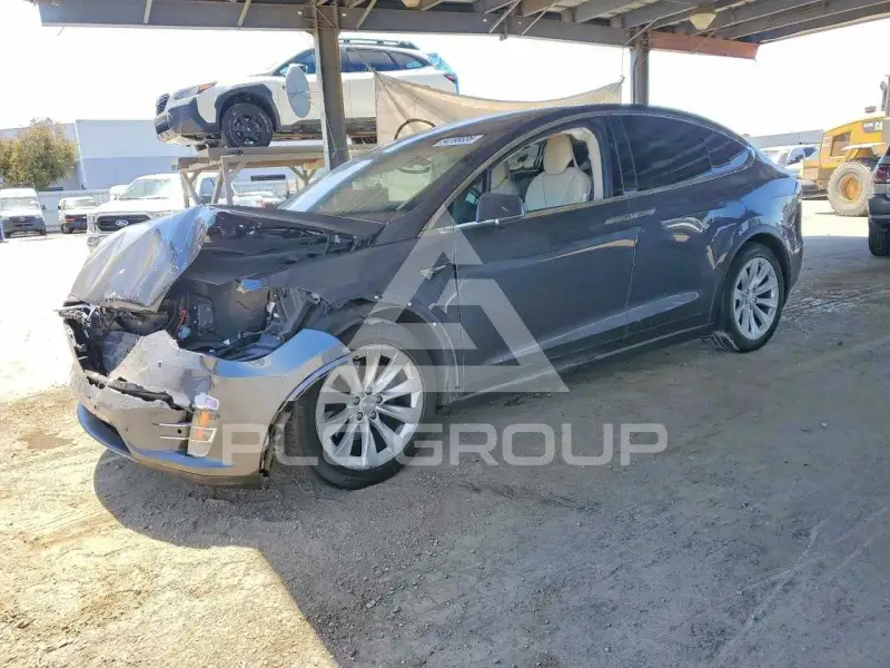 2018 Tesla Model X photo